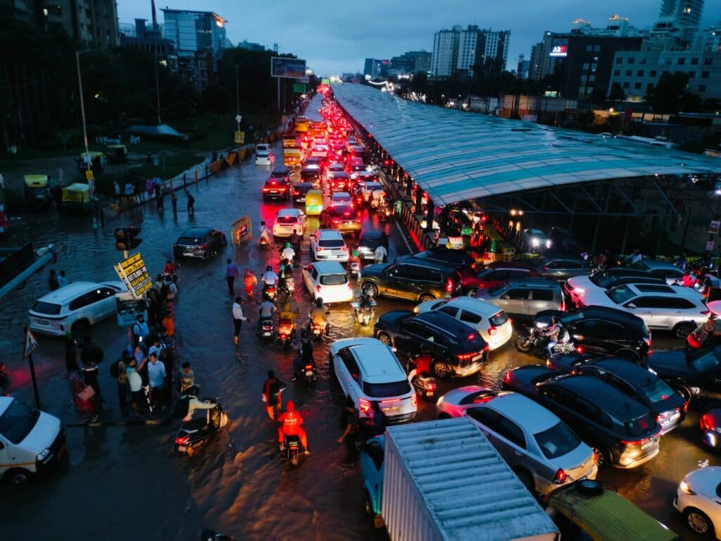 Delhi-NCR Heavy Rain News Today: Gurugram Flooding, Traffic Jams, IMD Orange Alert and Weather Updates 1 Rain Alert : Delhi NCR Gurgaon