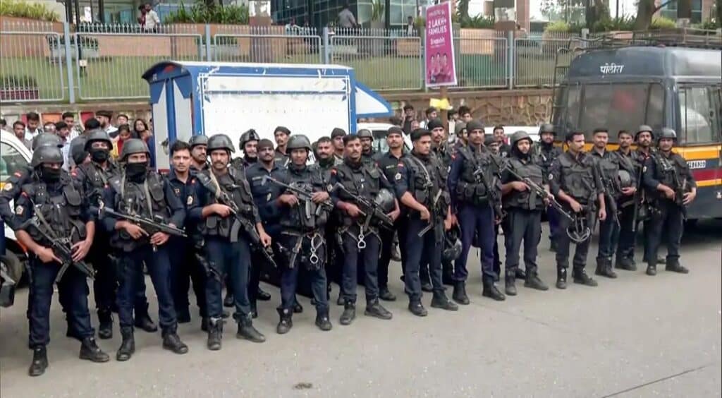 Mumbai Hostage Crisis: Rohit Arya Shot Dead in Powai RA Studio Rescue Operation 4 Mumbai Police commandos rescue hostages from RA Studio Powai