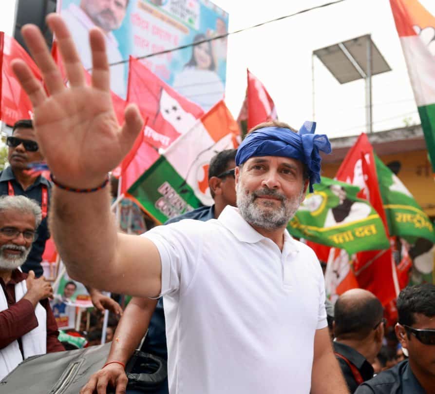 Rahul Gandhi Targets BJP, Calls for Political Change in Bihar 1 Rahul Gandhi addressing rally in Muzaffarpur, Bihar