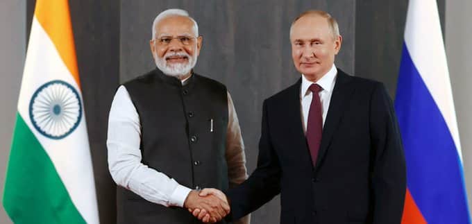 Putin Praises Modi: Powerful Insights into India-Russia Ties 1 Putin praises PM Modi during India-Russia talks.