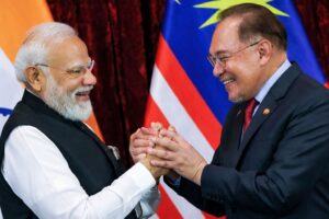 Home 6 Malaysia PM Anwar Ibrahim with PM Modi
