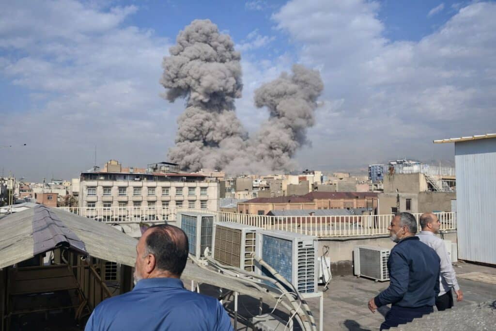 Operation Roaring Lion: US and Israel Strike Iran’s Military and Nuclear Network as Trump Urges Iranians to “Rise Up” 1 Israel and US airstrikes on Iran military sites