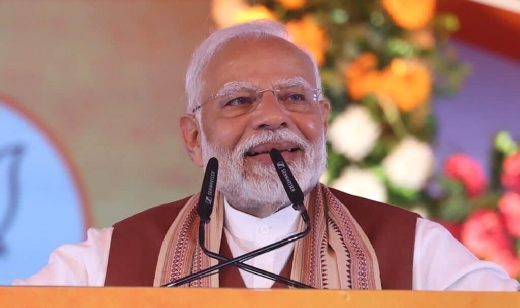 Modi’s 7 Appeals: PM’s Rare Economic Warning Signals India to Brace for Global Shock 4 Modi addressing nation on economy and seven appeals