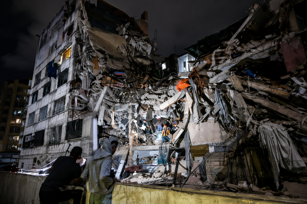 Venezuela Earthquake Death Toll Hits 589 as India Sends Military Field Hospital in Expanding Rescue Crisis 1 Venezuela Earthquake rescue teams search rubble in La Guaira